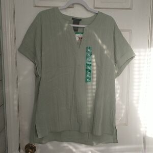 Matty M Light Sage Green V-Neck Short Sleeve Tunic